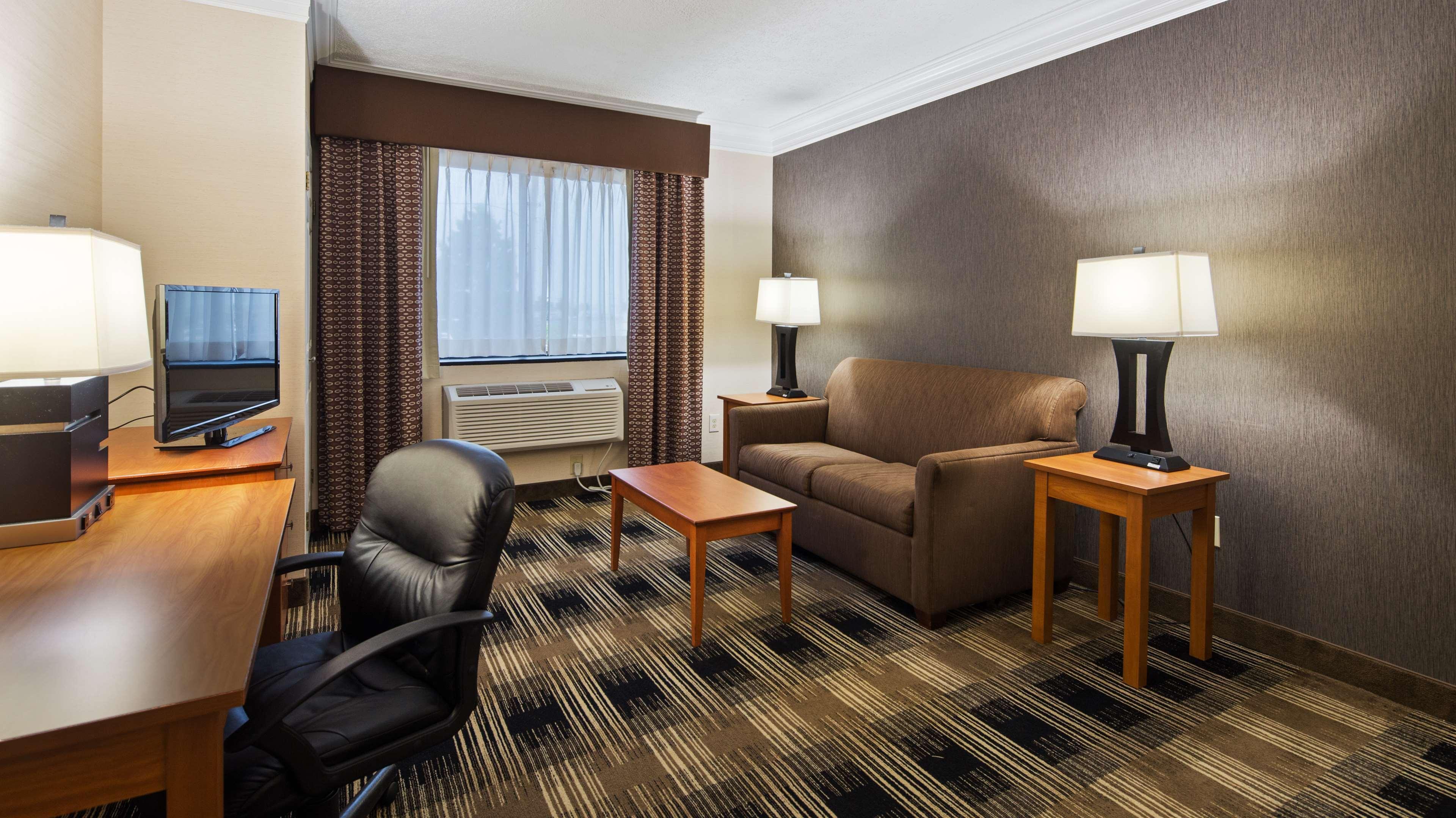 Best Western Inn At The Rochester Airport Exterior foto